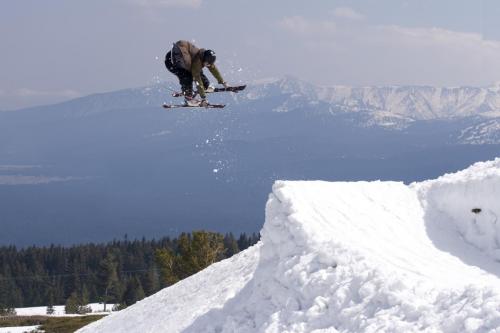 Ски - Ванката - 360 double nose grab